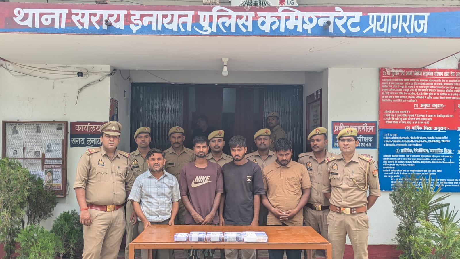 चोरी में वांछित चल रहे चोर धराये