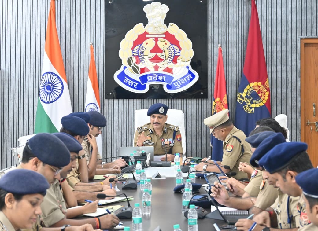 वाराणसी पुलिस कमिश्नर की राजपत्रित अधिकारियों के साथ बैठक, एयर शो और एमएलसी चुनाव को लेकर सुरक्षा की बनेगी विशेष कार्ययोजना