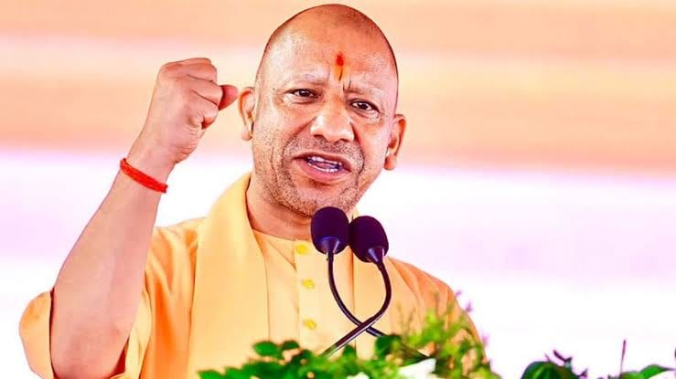 योगी बोले- ‘टोटी चोर चोरी करते रहेंगे, पानी बहता रहेगा’, अखिलेश चिंता न करें, हर हफ्ते बांटेंगे नियुक्ति पत्र